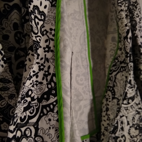 Harold's Modern Blazer - Picture 2 of 4